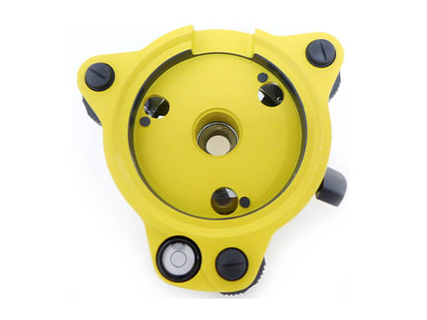 A twist focus tribrach for optical instrument fitted with level bubble